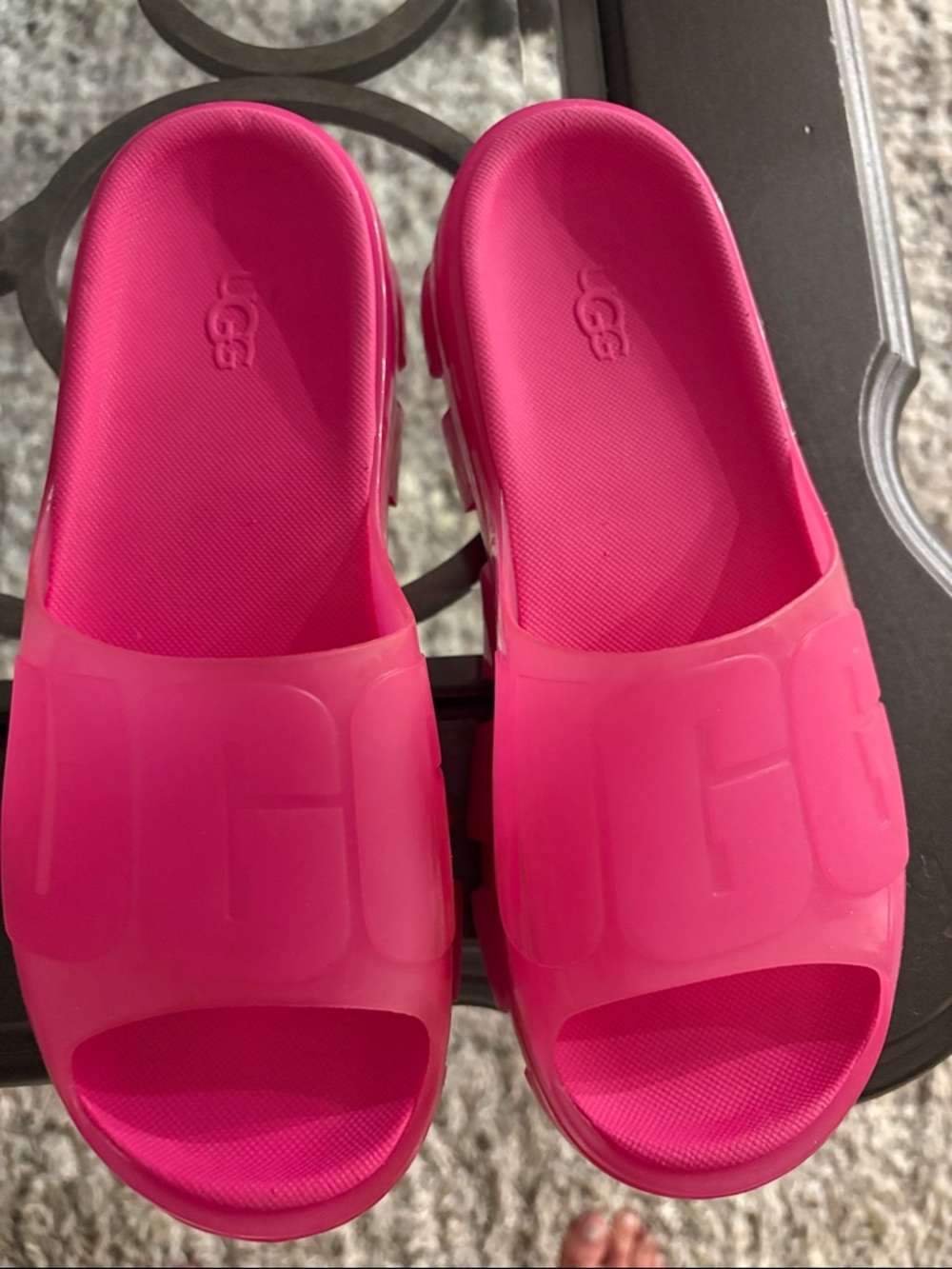 UGG pink jelly slides 5